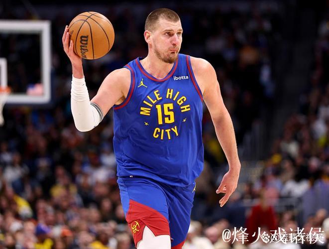 约基奇生涯13次砍下35+15+10，追平大O并列历史第一